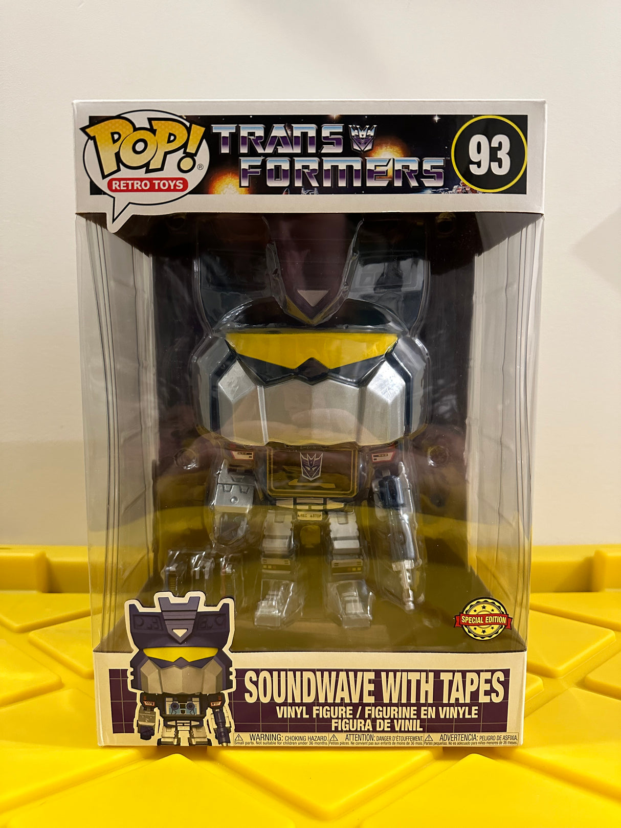 10" Soundwave With Tapes - Limited Edition Special Edition Exclusive