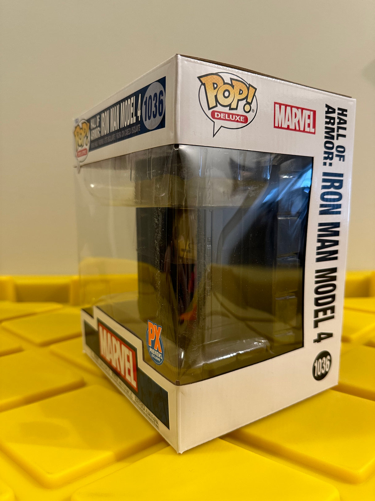 Funko POP! 6" Hall of Armor: Iron Man Model 4 - Limited Edition PX Previews Exclusive