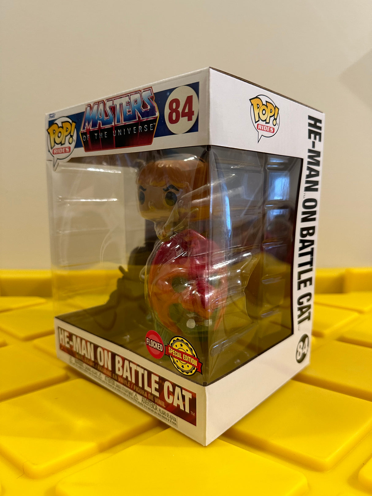 Funko POP! He-Man on Battle Cat (Flocked) (Rides) - Limited Edition Special Edition Exclusive