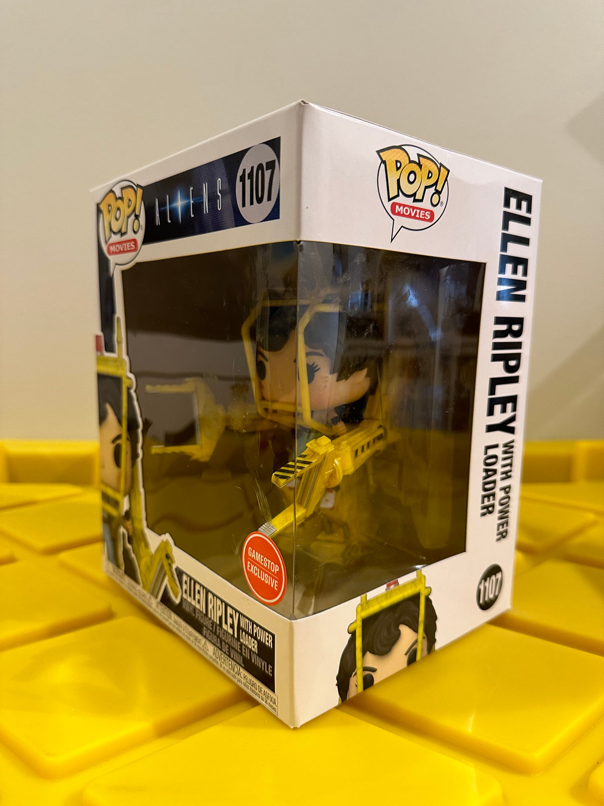 Ellen Ripley With Power Loader - Limited Edition GameStop Exclusive