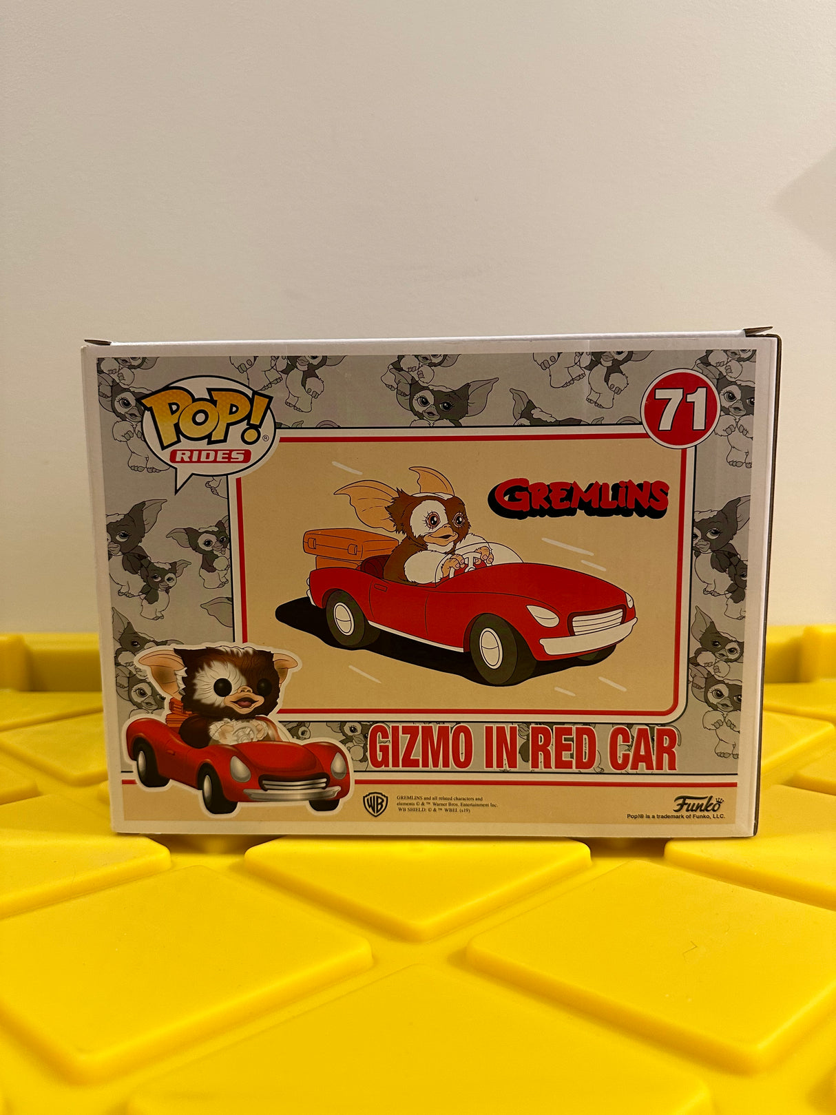 Funko POP! Gizmo in Red Car (Rides) - Limited Edition Hot Topic Exclusive