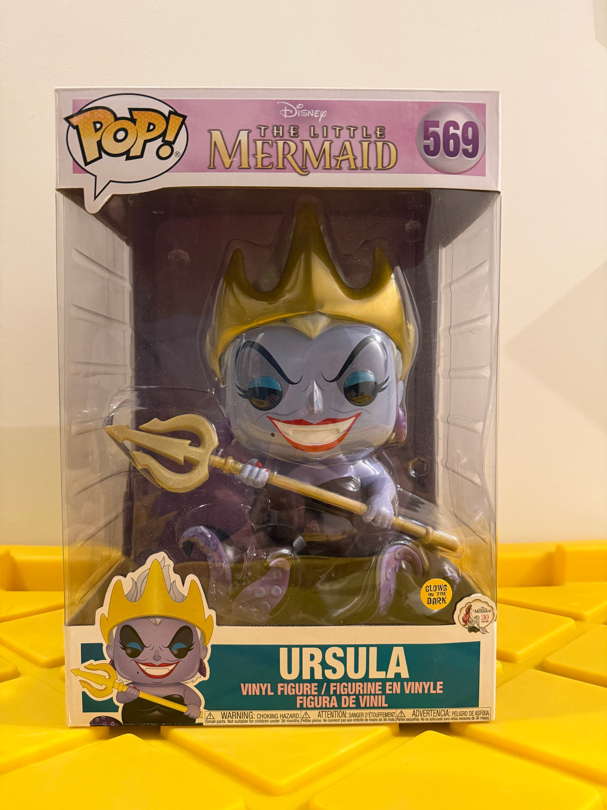 Funko POP! 10" Ursula (Glow)