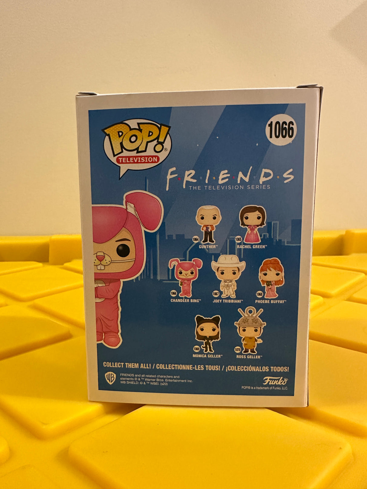 Funko POP! Chandler Bing (Flocked) - Limited Edition Special Edition Exclusive