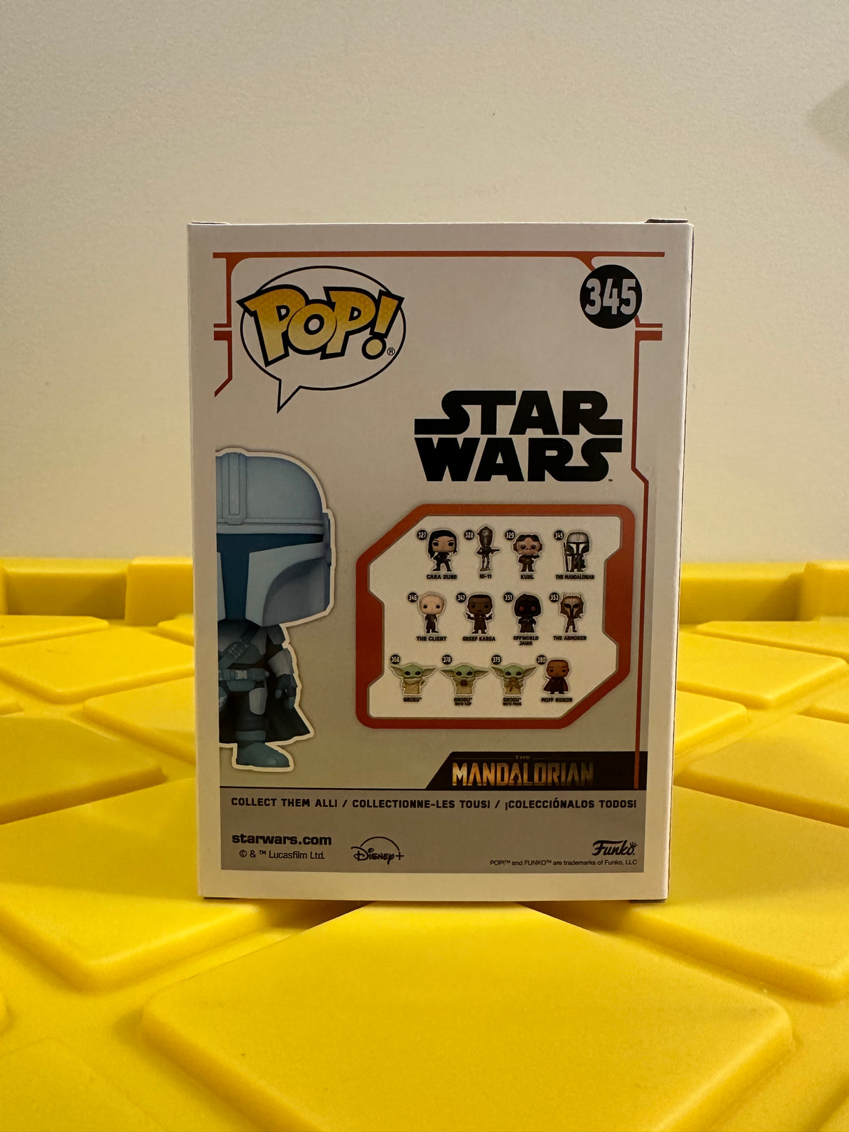 The Mandalorian (Glow) - Limited Edition Entertainment Earth Exclusive