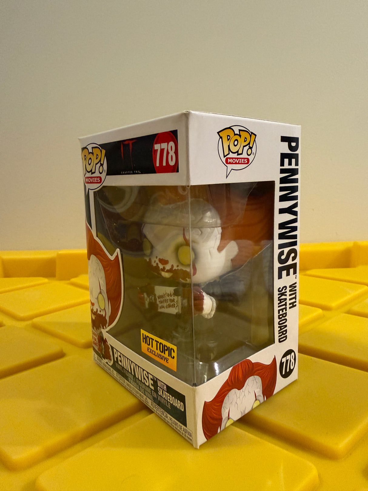Funko POP! Pennywise with Skateboard - Limited Edition Hot Topic Exclusive