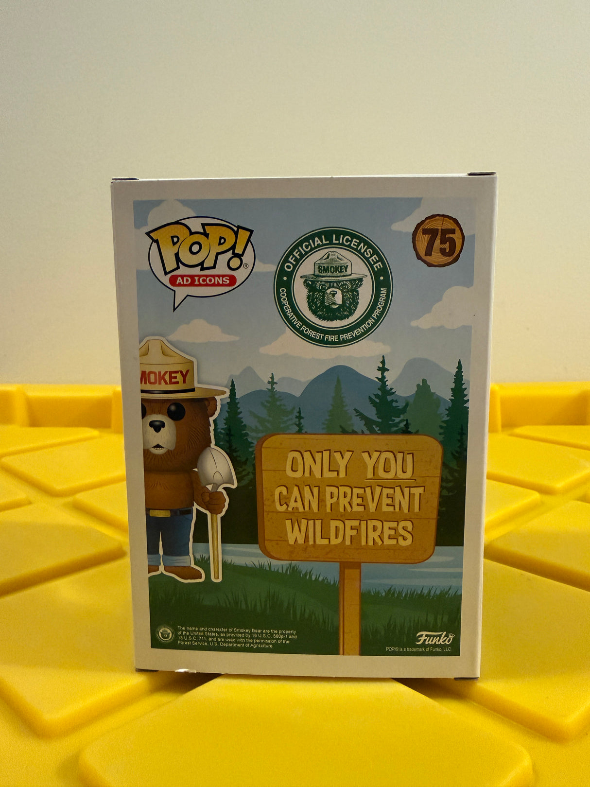 Funko POP! Smokey Bear (Flocked) - Limited Edition Hot Topic Exclusive