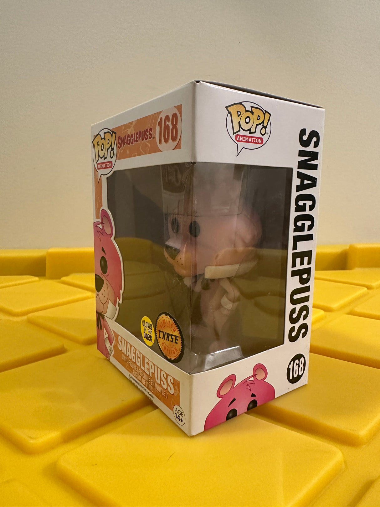 Funko POP! Snagglepuss (Glow) - Limited Edition Chase