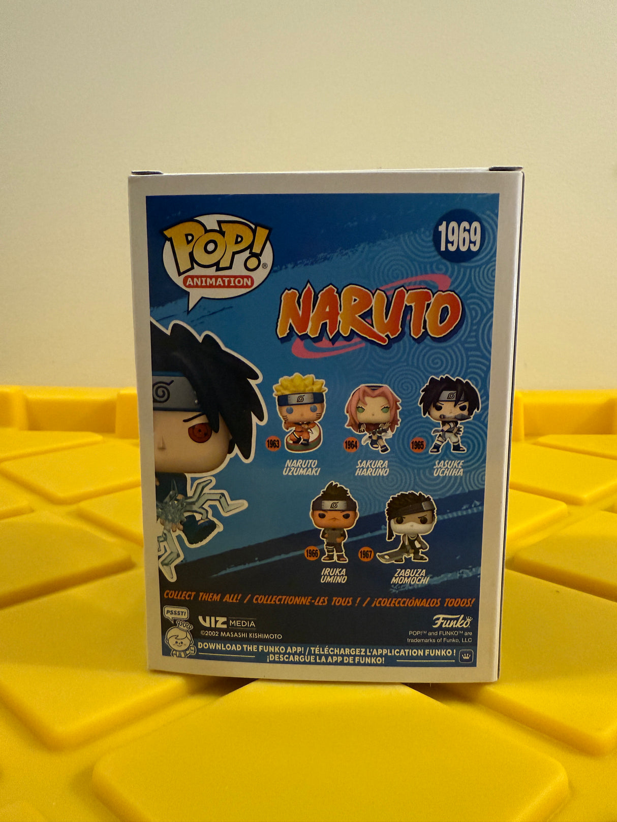 Funko POP! Sasuke Uchiha (Glow) - Limited Edition Entertainment Earth Exclusive