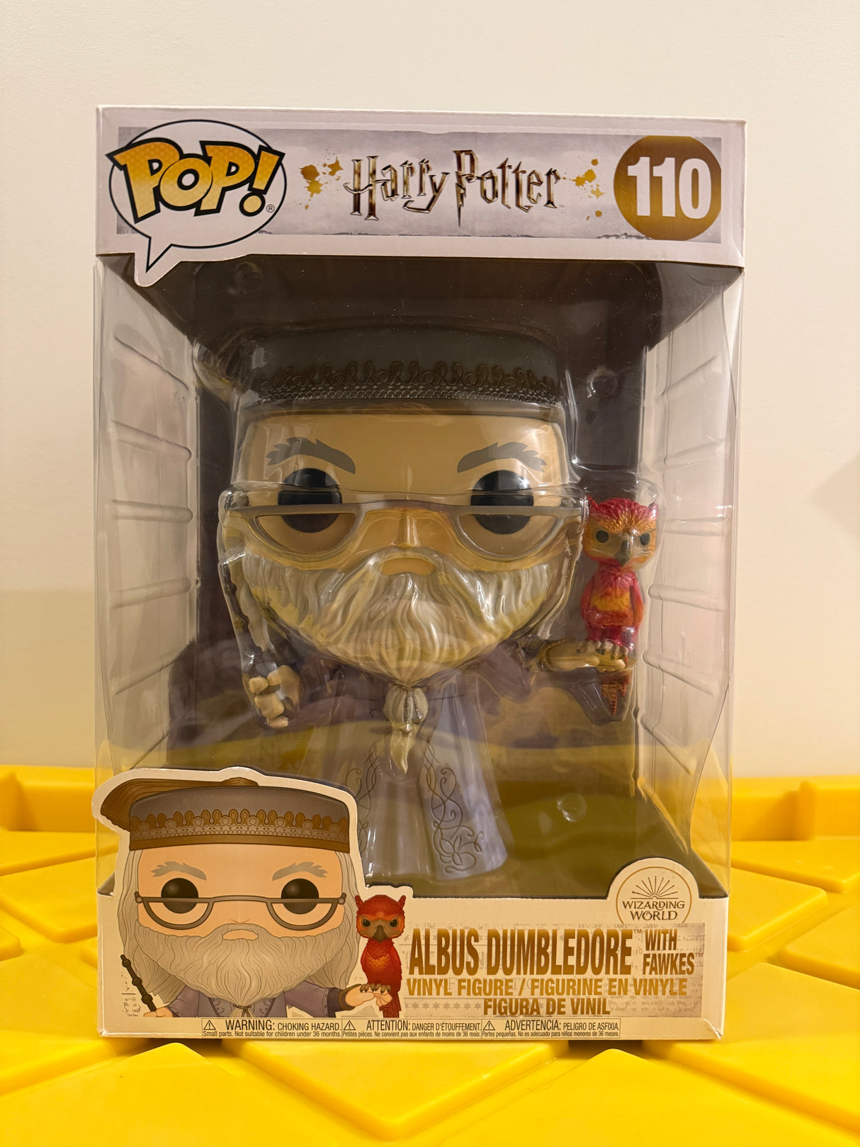 Funko POP! 10" Albus Dumbledore with Fawkes