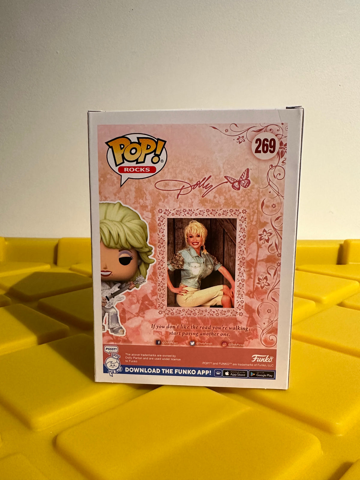 Dolly Parton - Limited Edition Funko Shop Exclusive