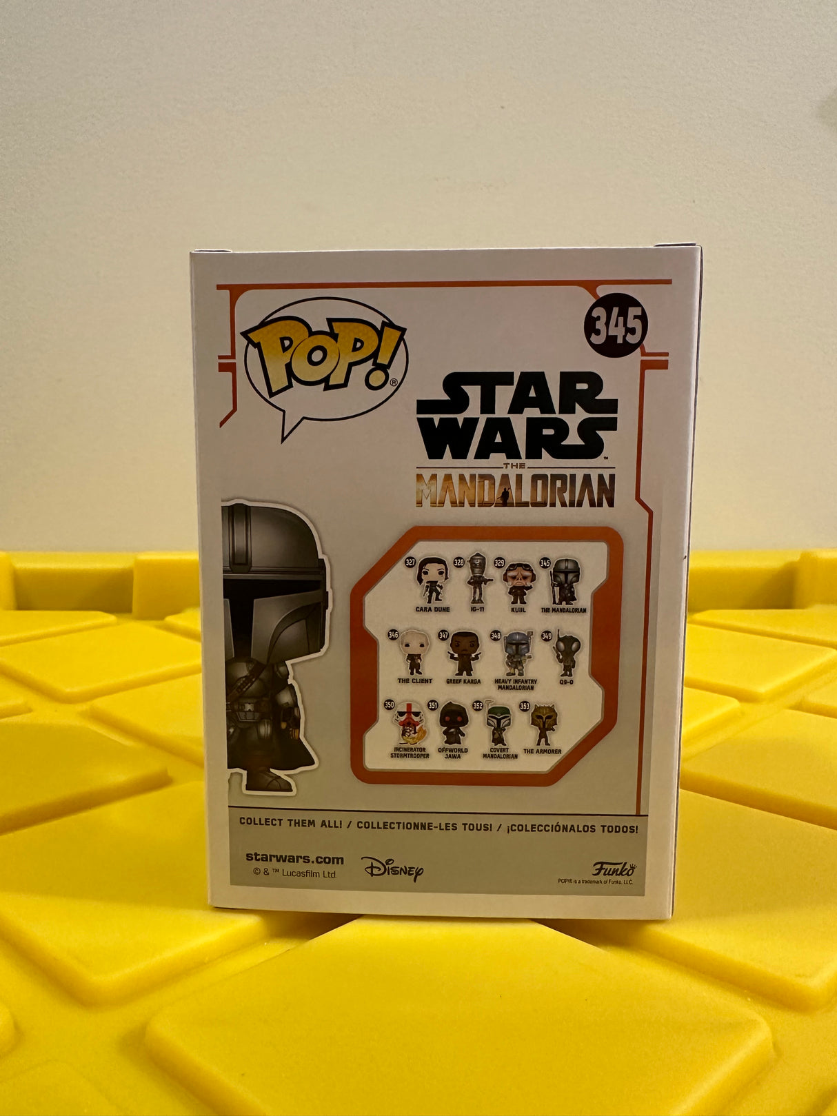 Funko POP! The Mandalorian (Chrome) - Limited Edition Amazon Exclusive