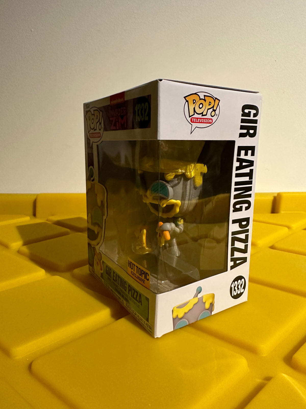 Gir Eating Pizza - Limited Edition Hot Topic Exclusive
