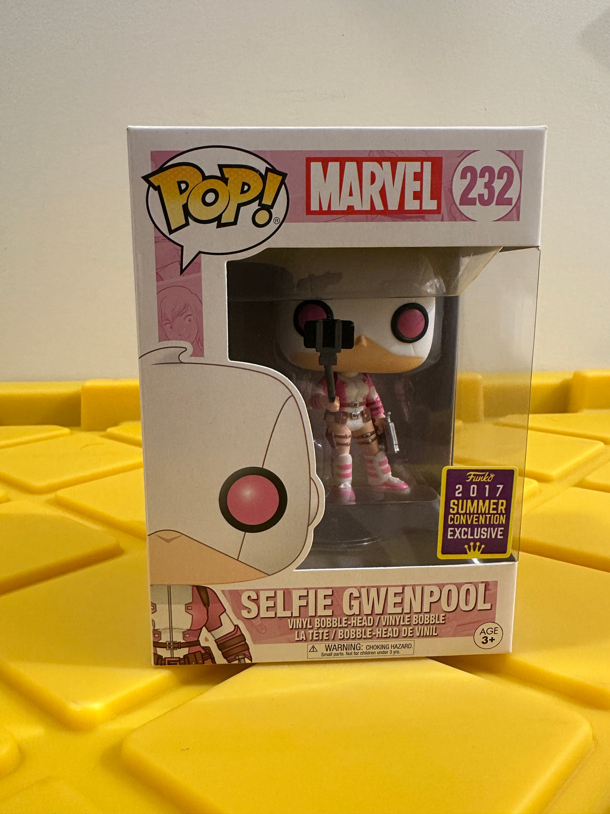 Funko POP! Selfie Gwenpool - Limited Edition 2017 SDCC Exclusive