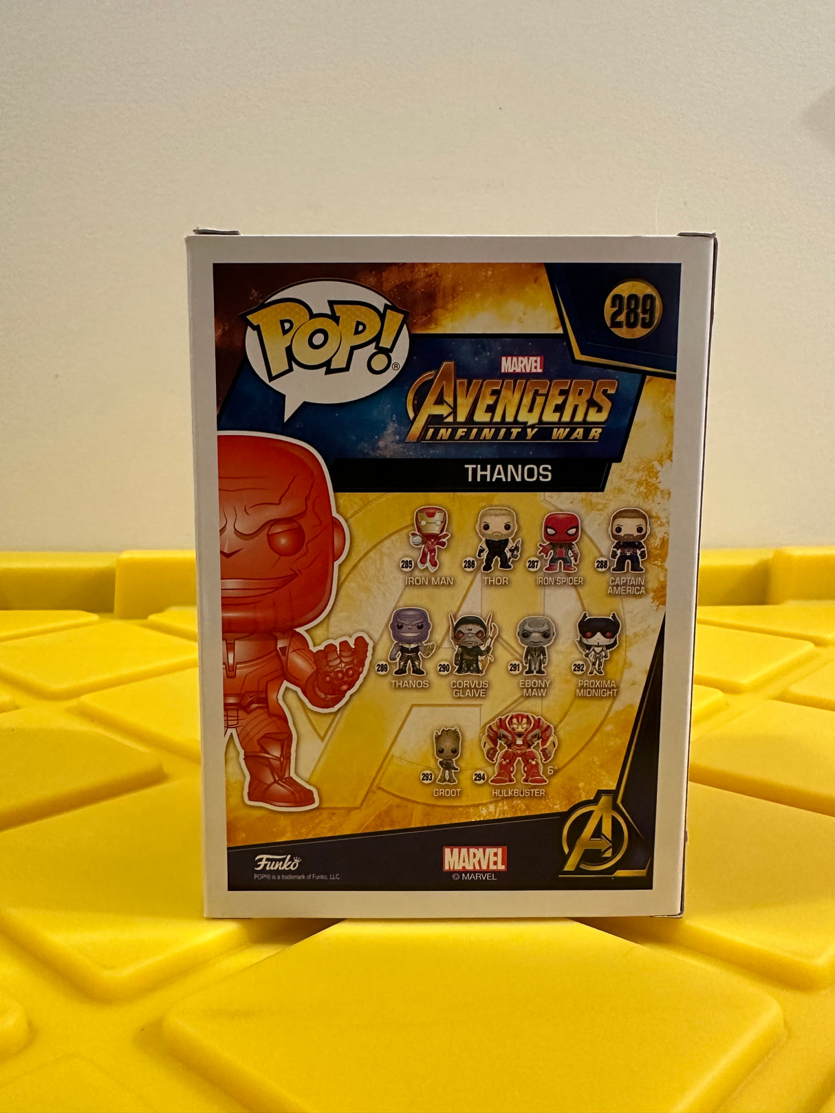 Funko POP! Thanos (Red Chrome) - Limited Edition Walmart Exclusive