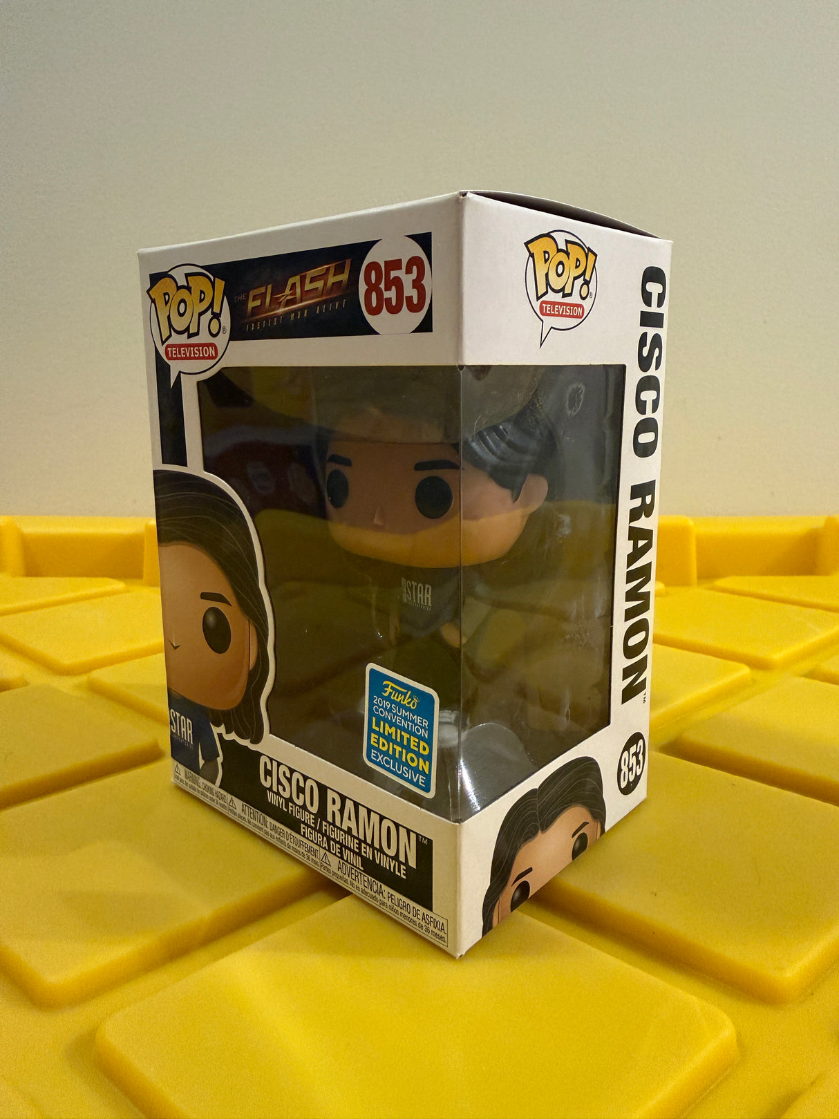 Funko POP! Cisco Ramon - Limited Edition 2019 SDCC Exclusive