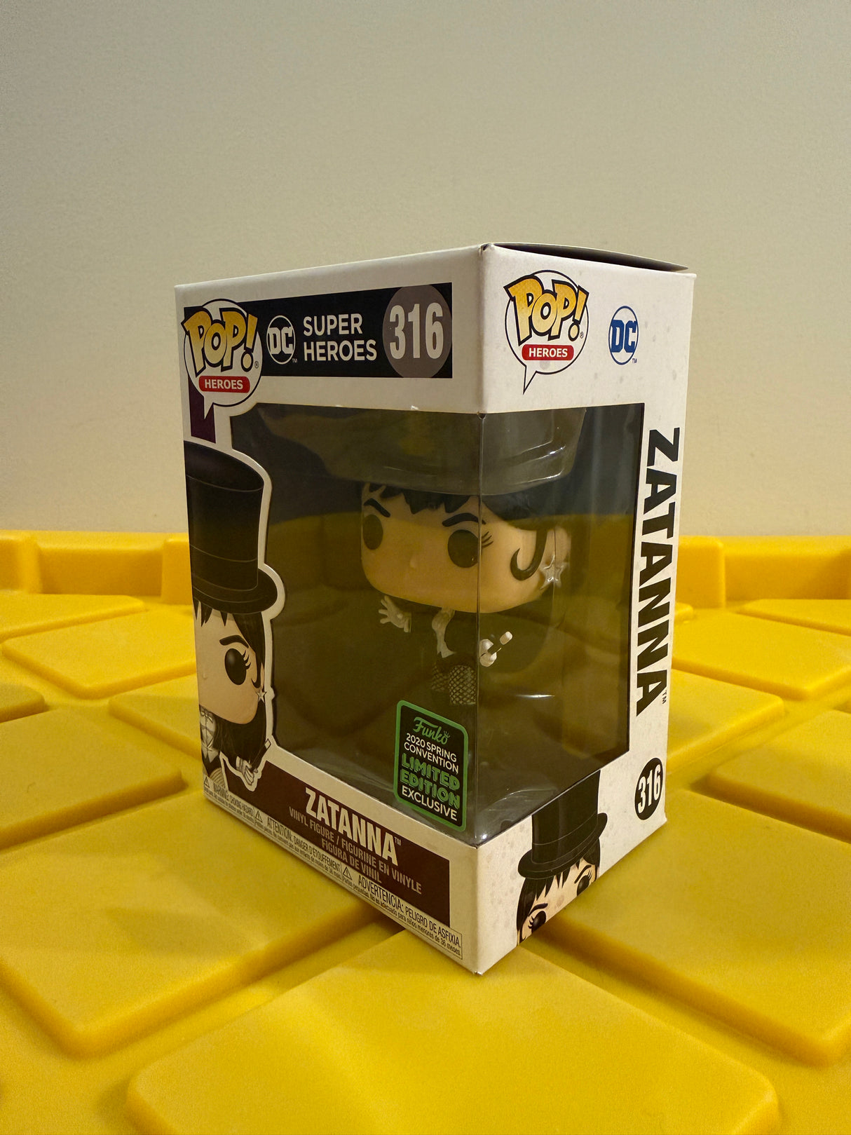 Funko POP! Zatanna - Limited Edition 2020 ECCC Exclusive