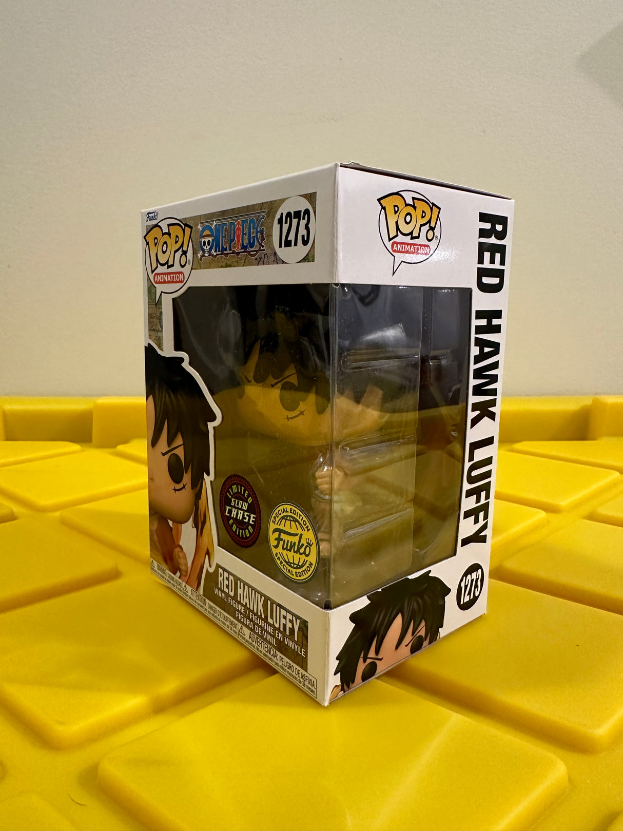 Funko POP! Red Hawk Luffy (Glow) - Limited Edition Chase - Limited Edition Special Edition Exclusive