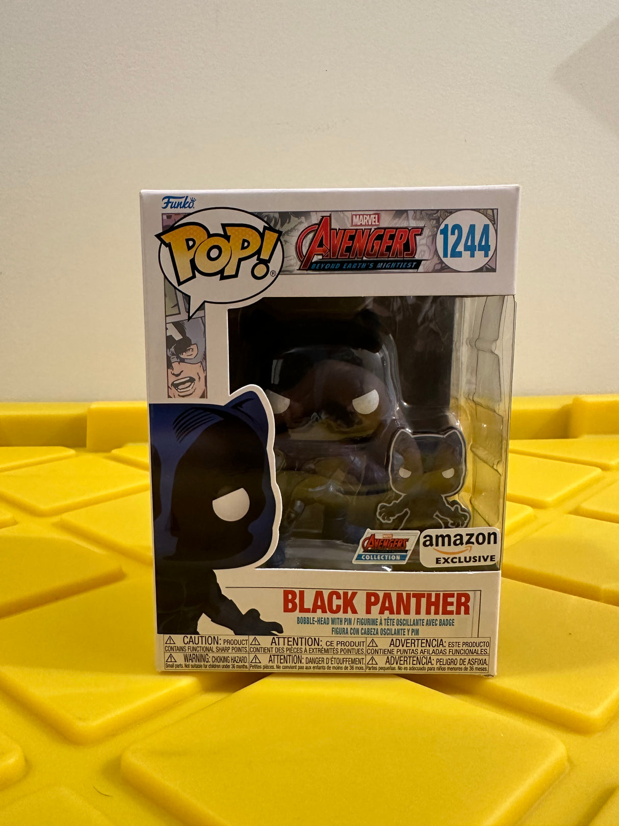 Black Panther (With Pin) - Limited Edition Amazon Exclusive