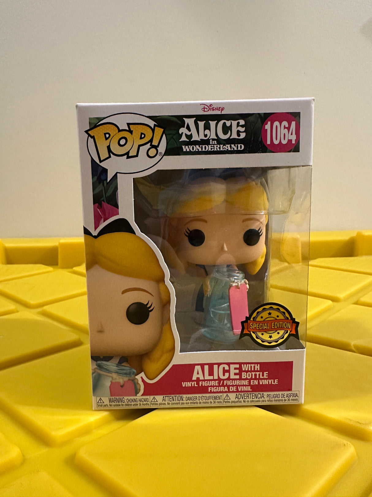 Funko POP! Alice with Bottle - Limited Edition Special Edition Exclusive