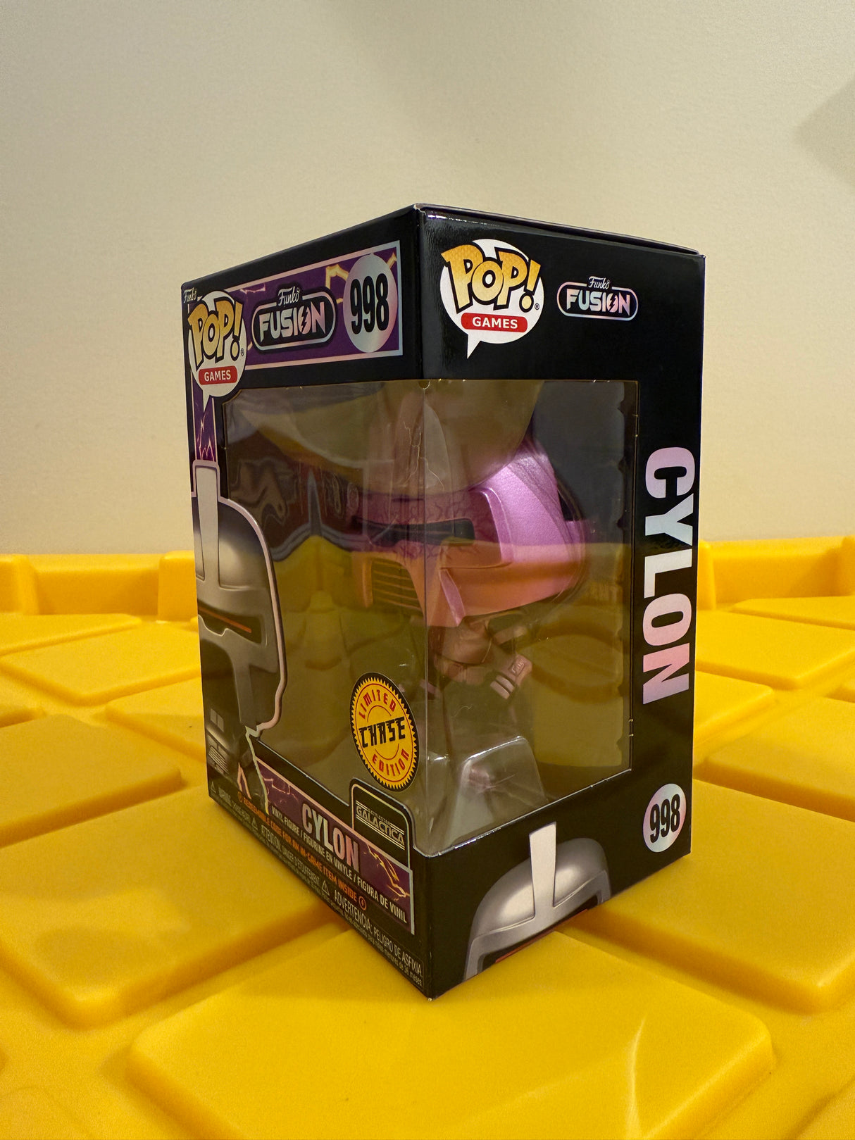 Funko POP! Cylon - Limited Edition Chase