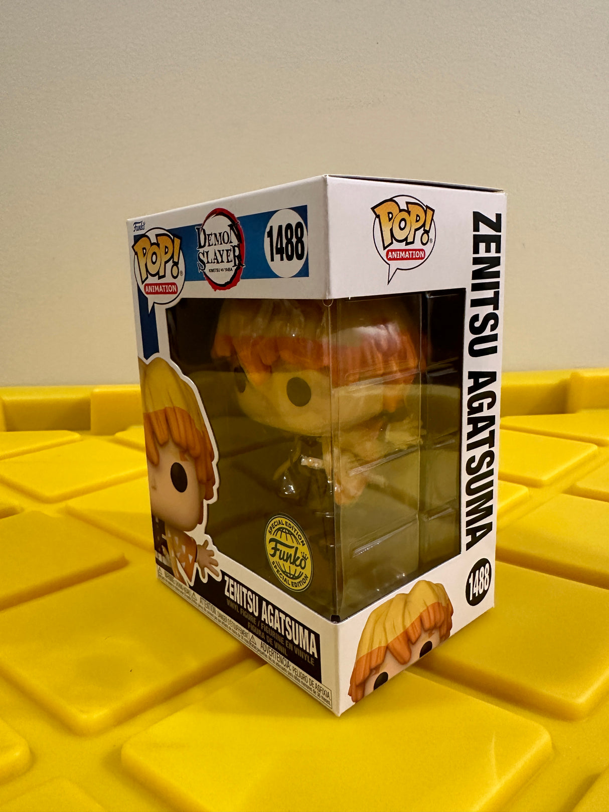 Funko POP! Zenitsu Agatsuma - Limited Edition Special Edition Exclusive