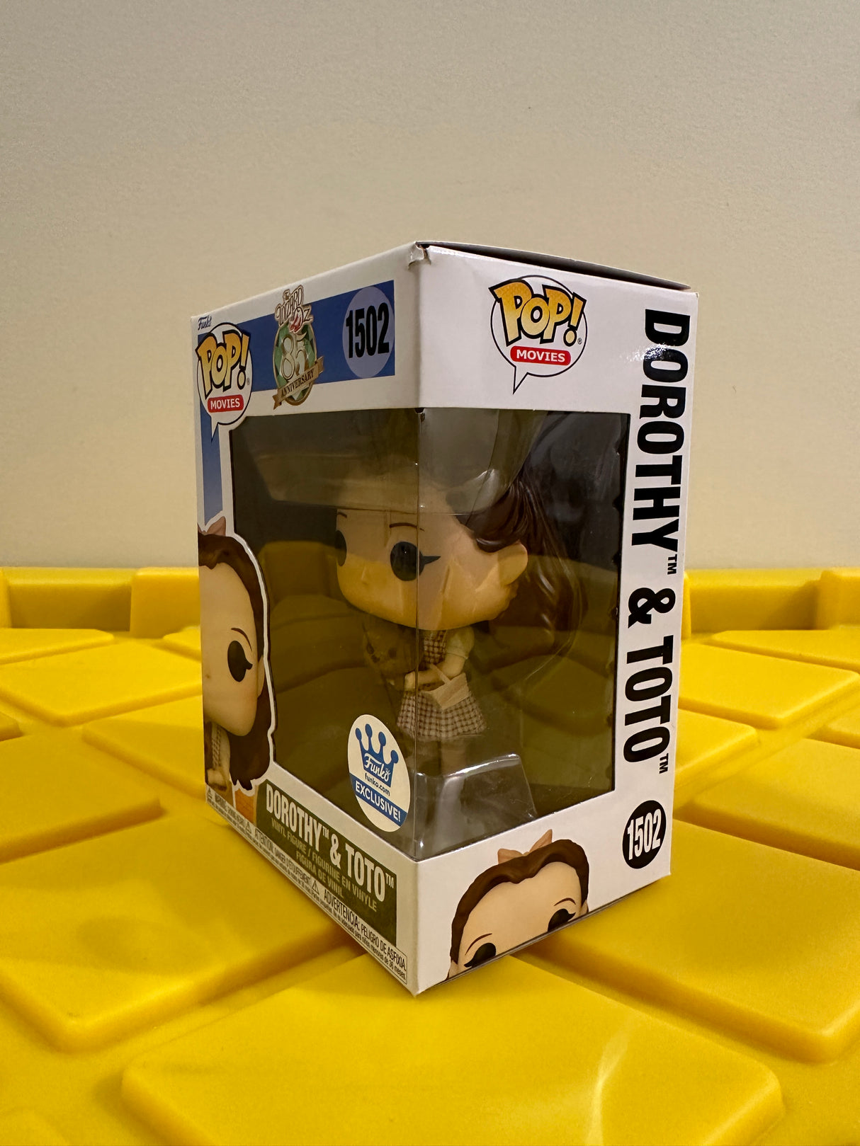 Funko POP! Dorothy & Toto - Limited Edition Funko Shop Exclusive