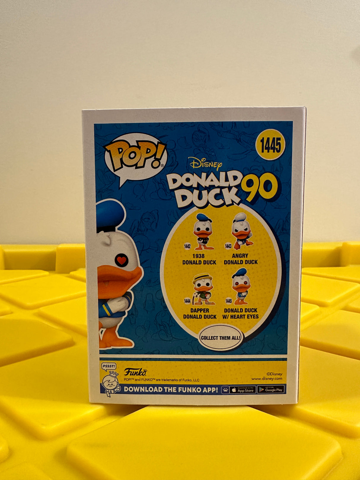 Funko POP! Donald Duck with Heart Eyes