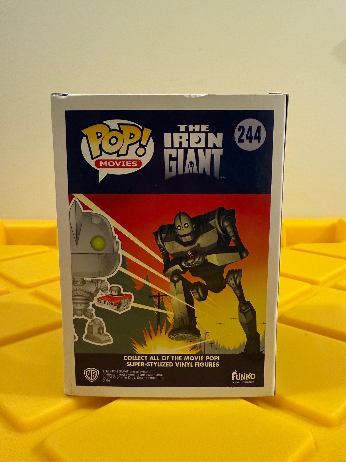 Funko POP! The Iron Giant with Car