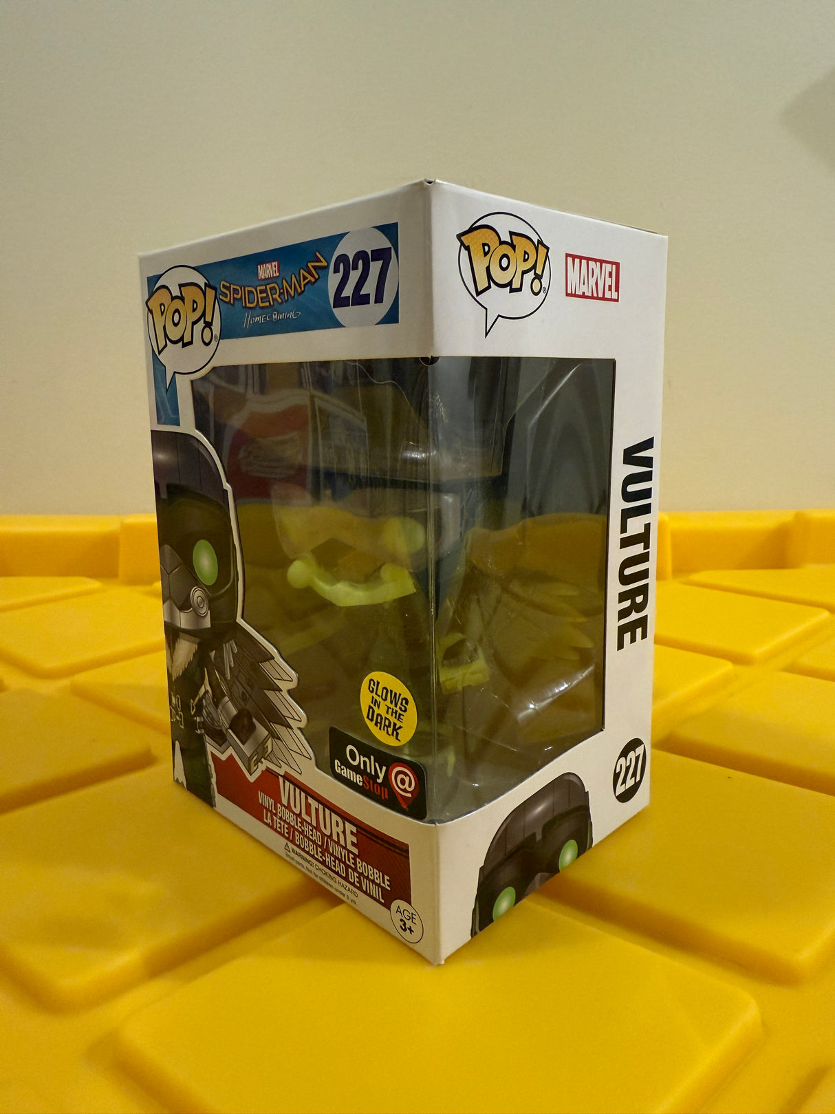 Funko POP! Vulture (Glow) - Limited Edition GameStop Exclusive