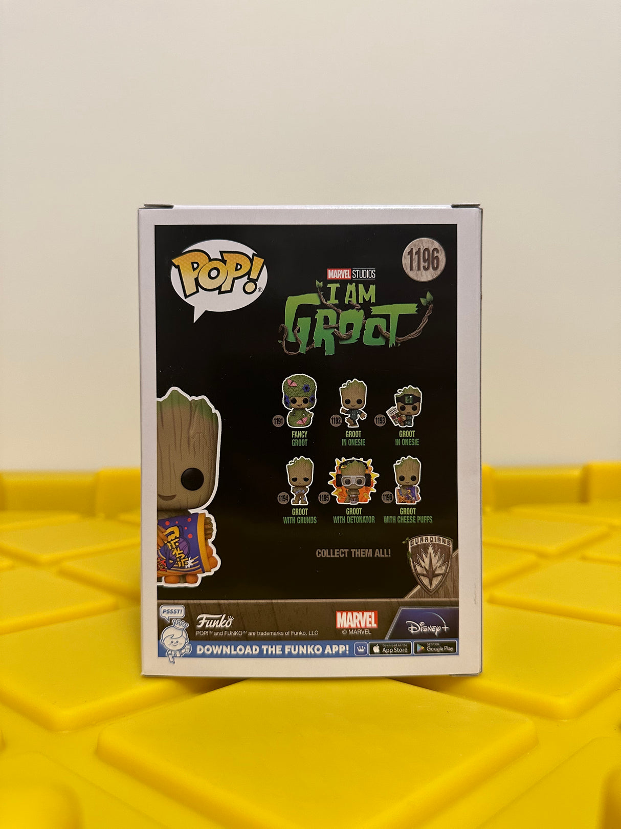 Funko POP! Groot with Cheese Puffs (Flocked) - Limited Edition Hot Topic Exclusive