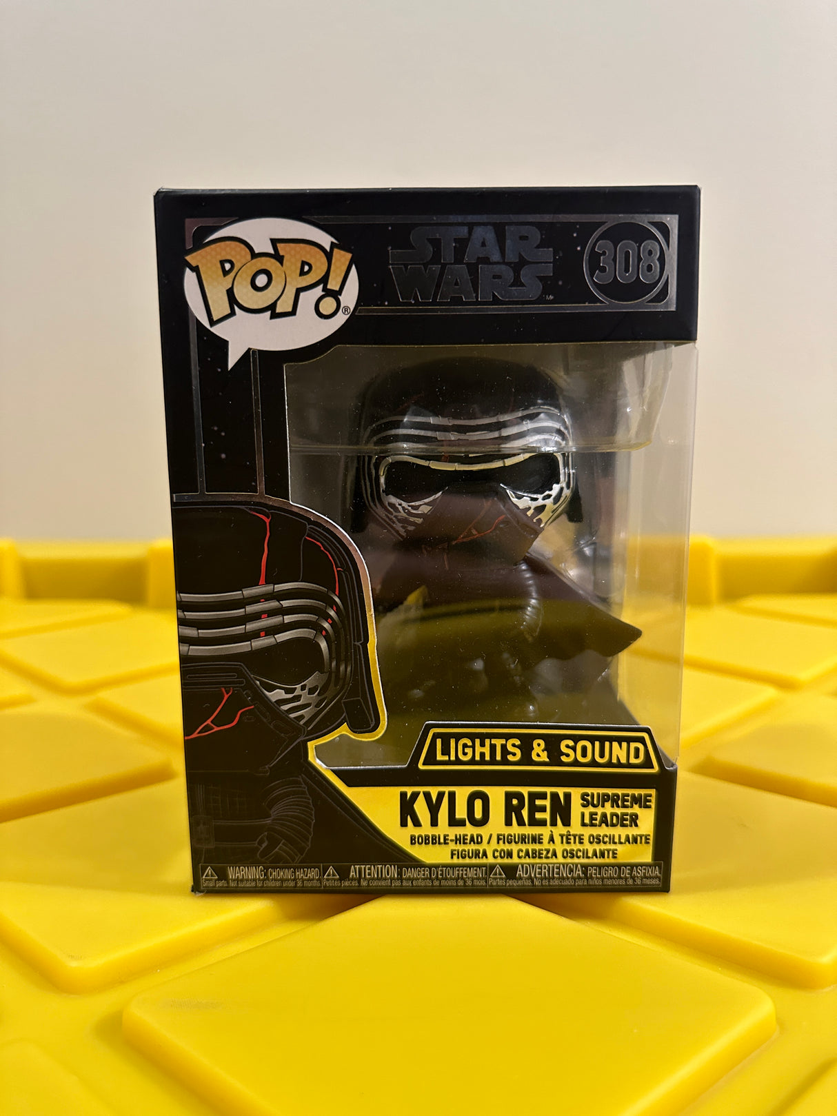 Kylo Ren Supreme Leader (Lights & Sound)