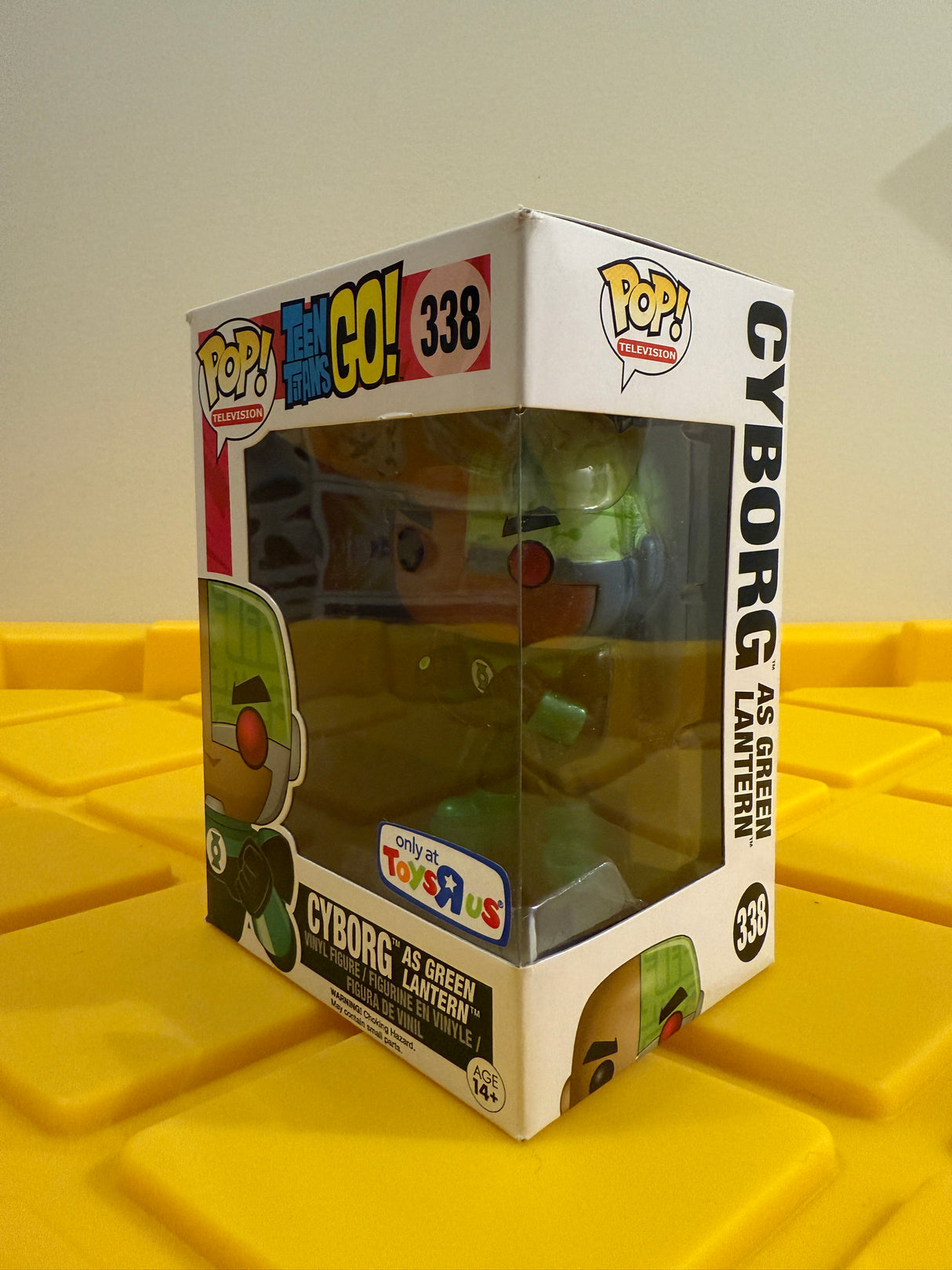 Funko POP! Cyborg as Green Lantern - Limited Edition Toys R Us Exclusive