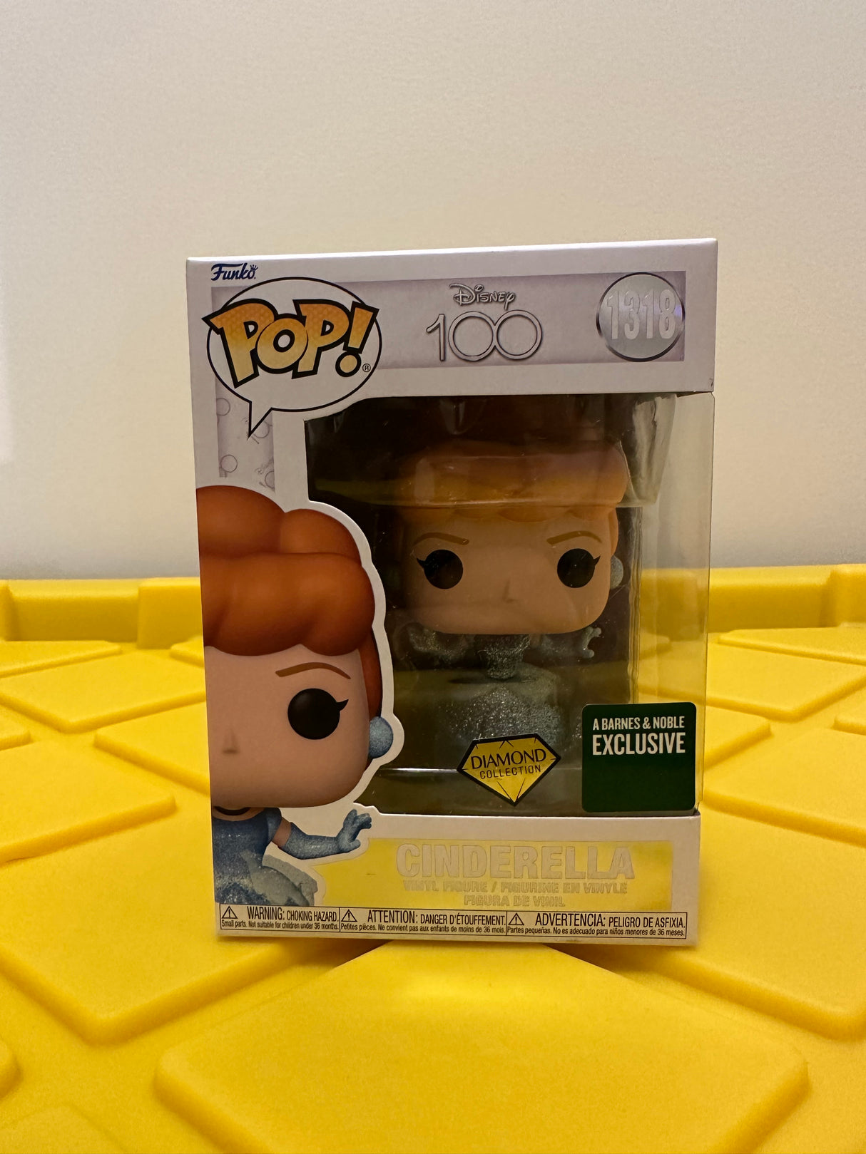Funko POP! Cinderella (Diamond) - Limited Edition Barnes & Noble Exclusive
