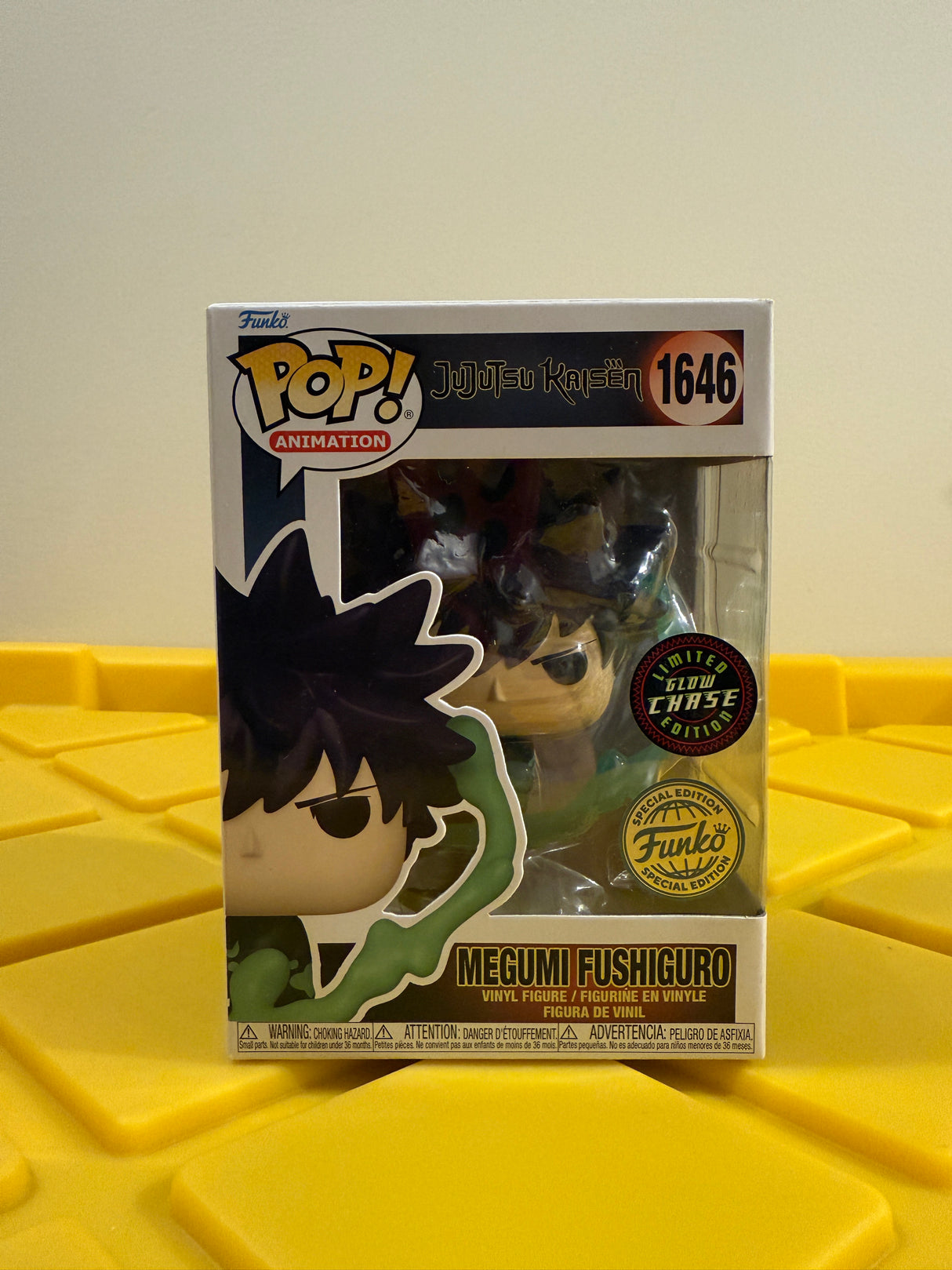 Funko POP! Megumi Fushiguro (Glow) - Limited Edition Chase - Limited Edition Special Edition Exclusive