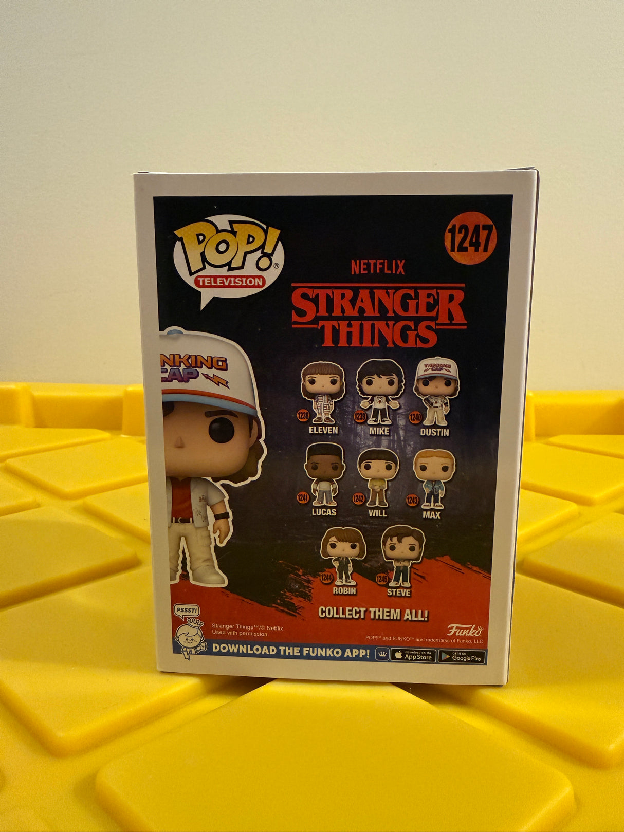 Funko POP! Dustin - Limited Edition Hot Topic Exclusive