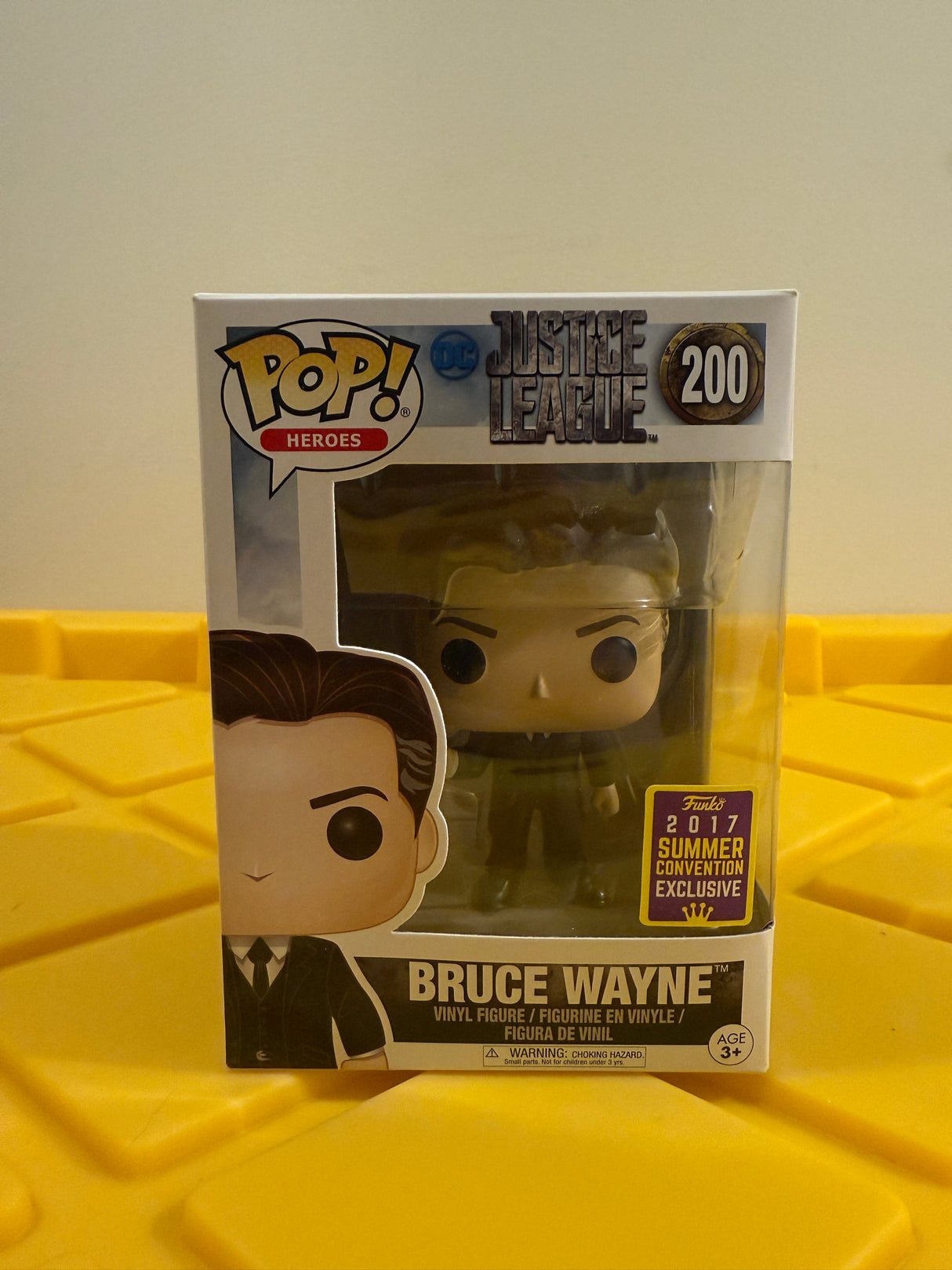 Funko POP! Bruce Wayne - Limited Edition 2017 SDCC Exclusive