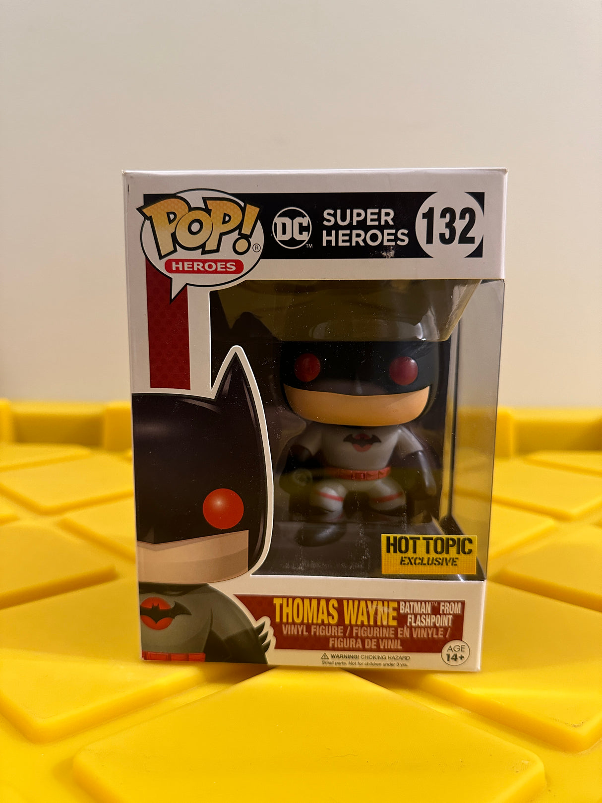 Thomas Wayne Batman From Flashpoint - Limited Edition Hot Topic Exclusive