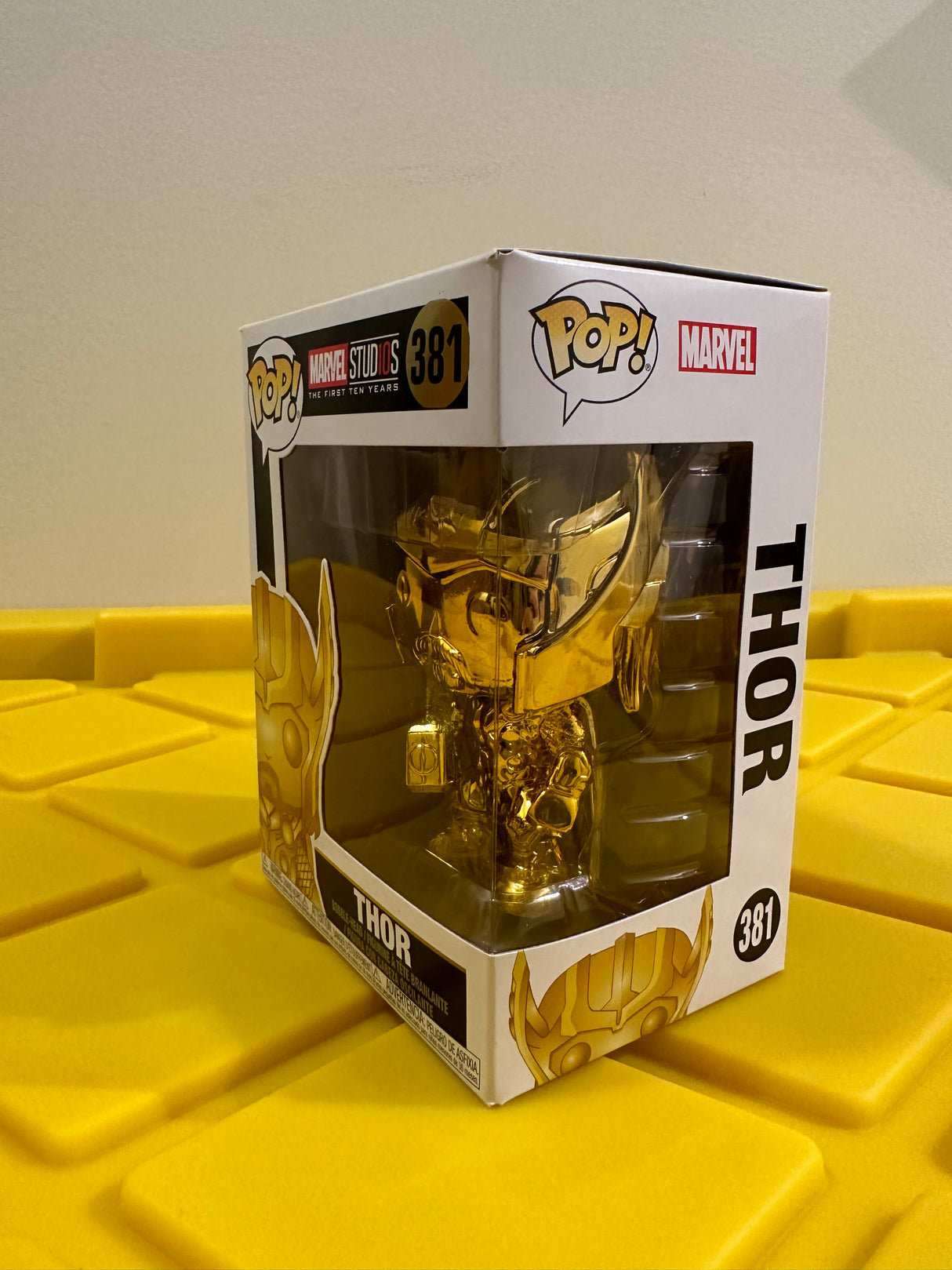 Funko POP! Thor (Gold Chrome)