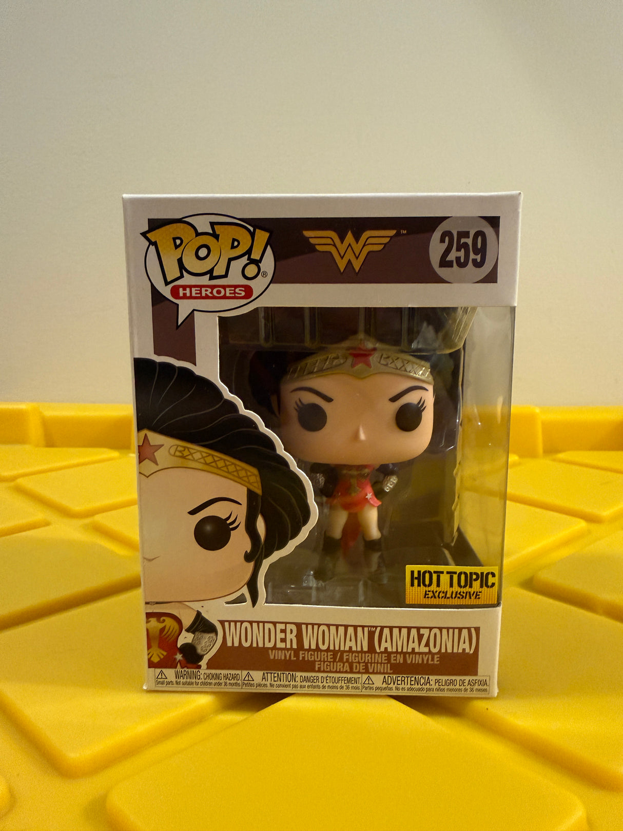 Funko POP! Wonder Woman (Amazonia) - Limited Edition Hot Topic Exclusive
