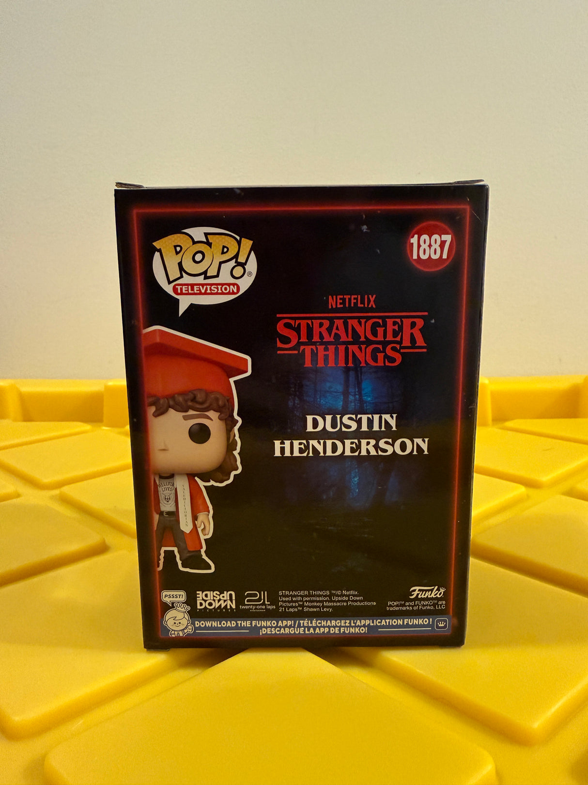 Funko POP! Dustin Henderson (Graduation)