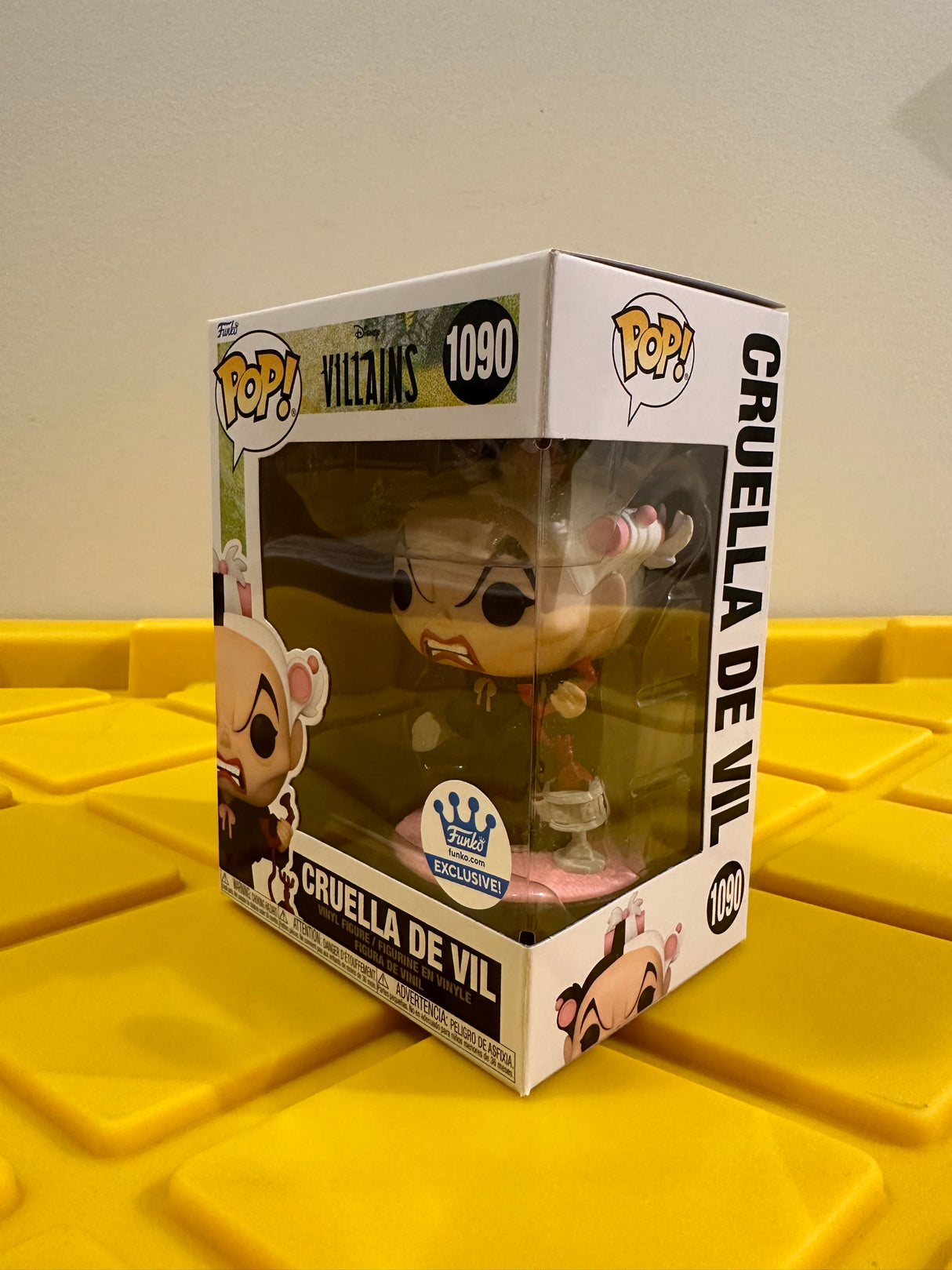 Funko POP! Cruella De Vil - Limited Edition Funko Shop Exclusive