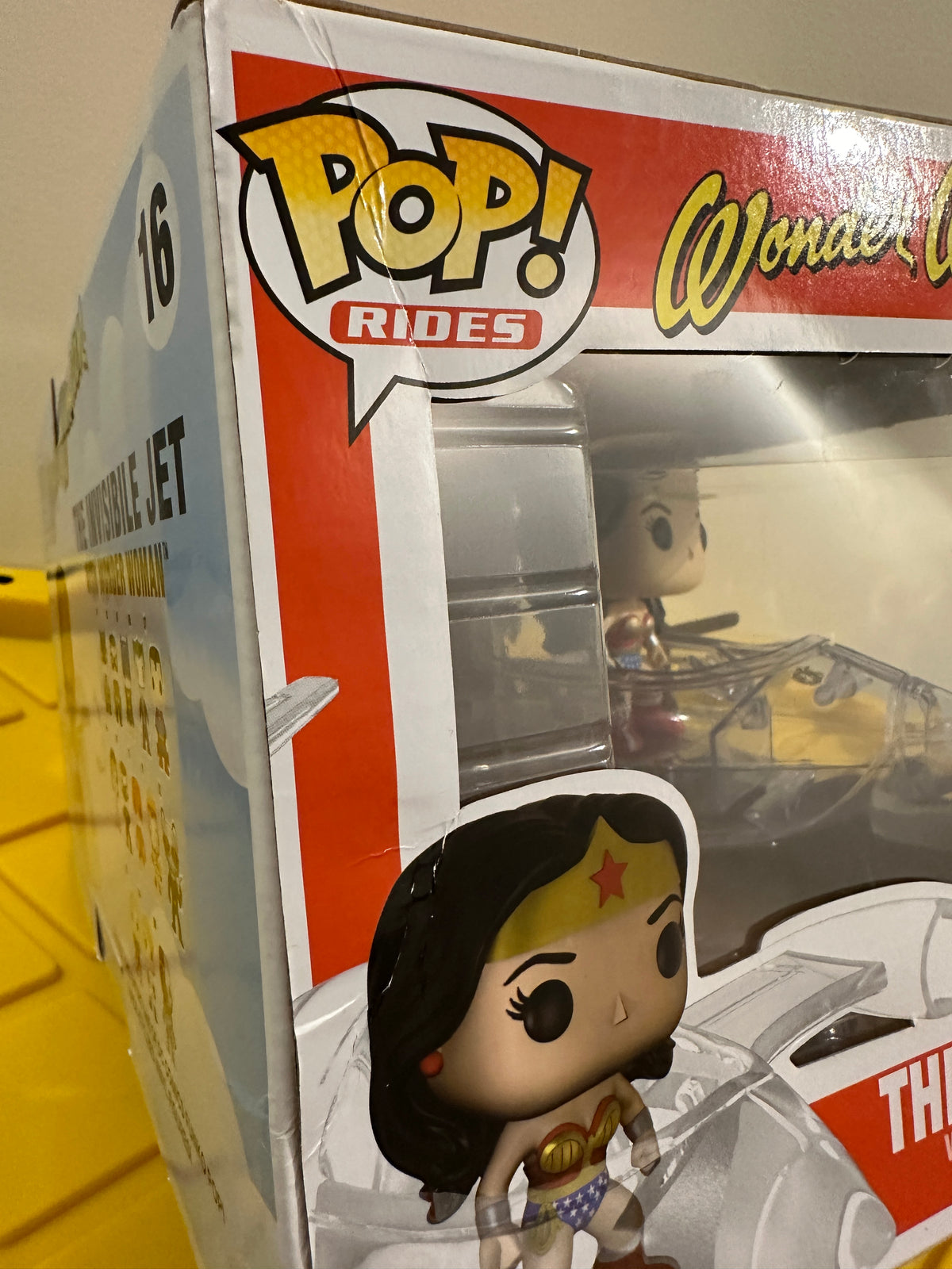 Funko POP! The Invisible Jet with Wonder Woman (Rides)