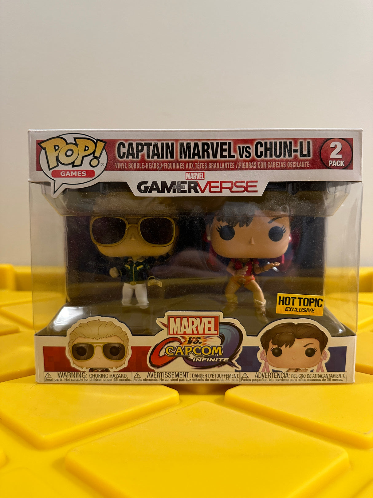 Funko POP! Captain Marvel vs Chun-Li (2-Pack) - Limited Edition Hot Topic Exclusive