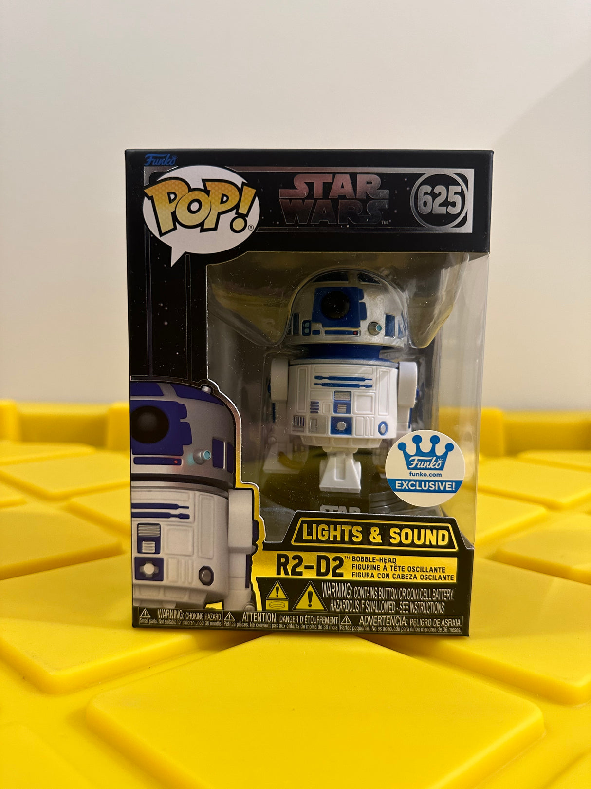 Funko POP! R2-D2 (Lights & Sound) - Limited Edition Funko Shop Exclusive