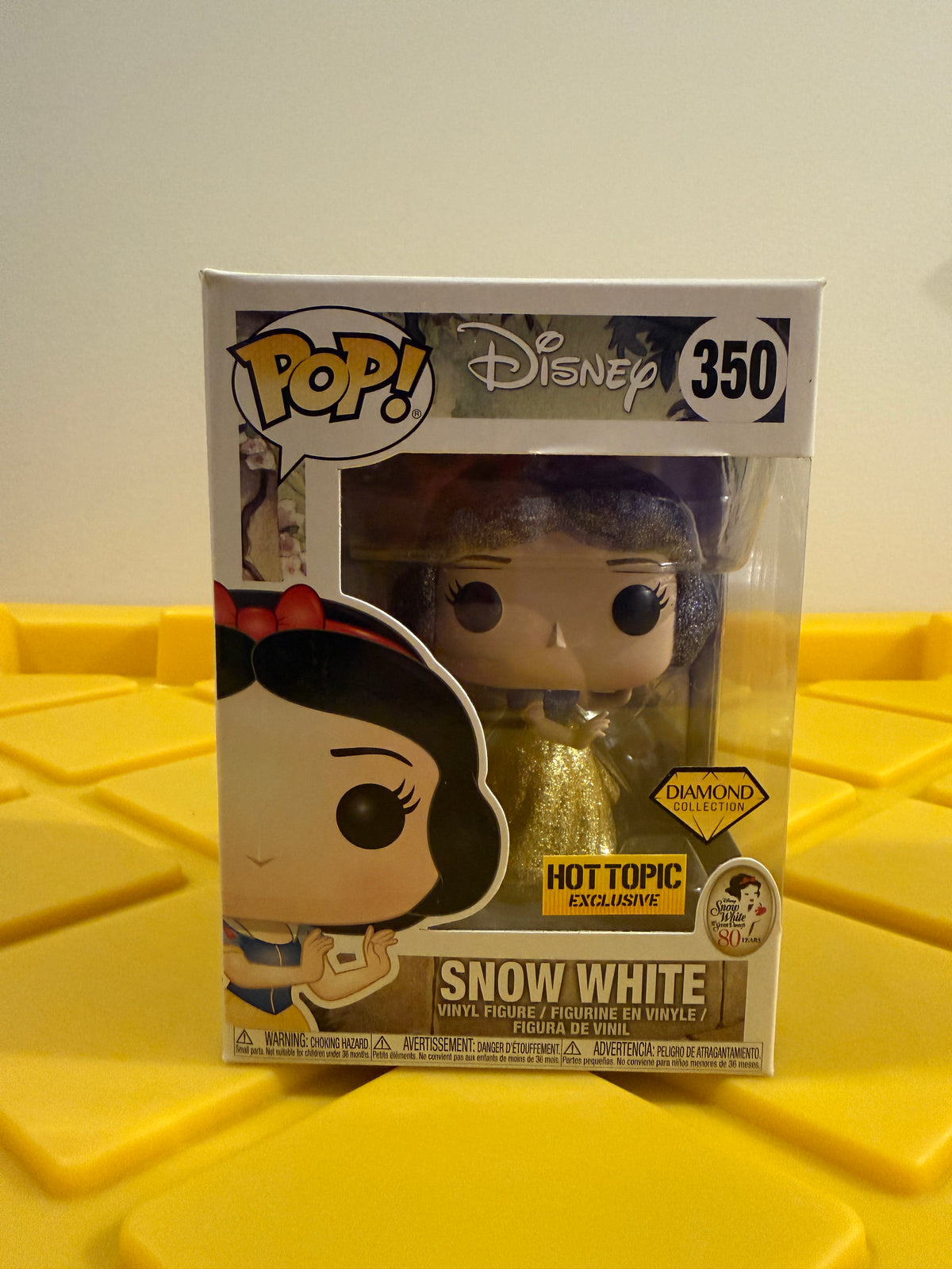 Funko POP! Snow White (Diamond) - Limited Edition Hot Topic Exclusive