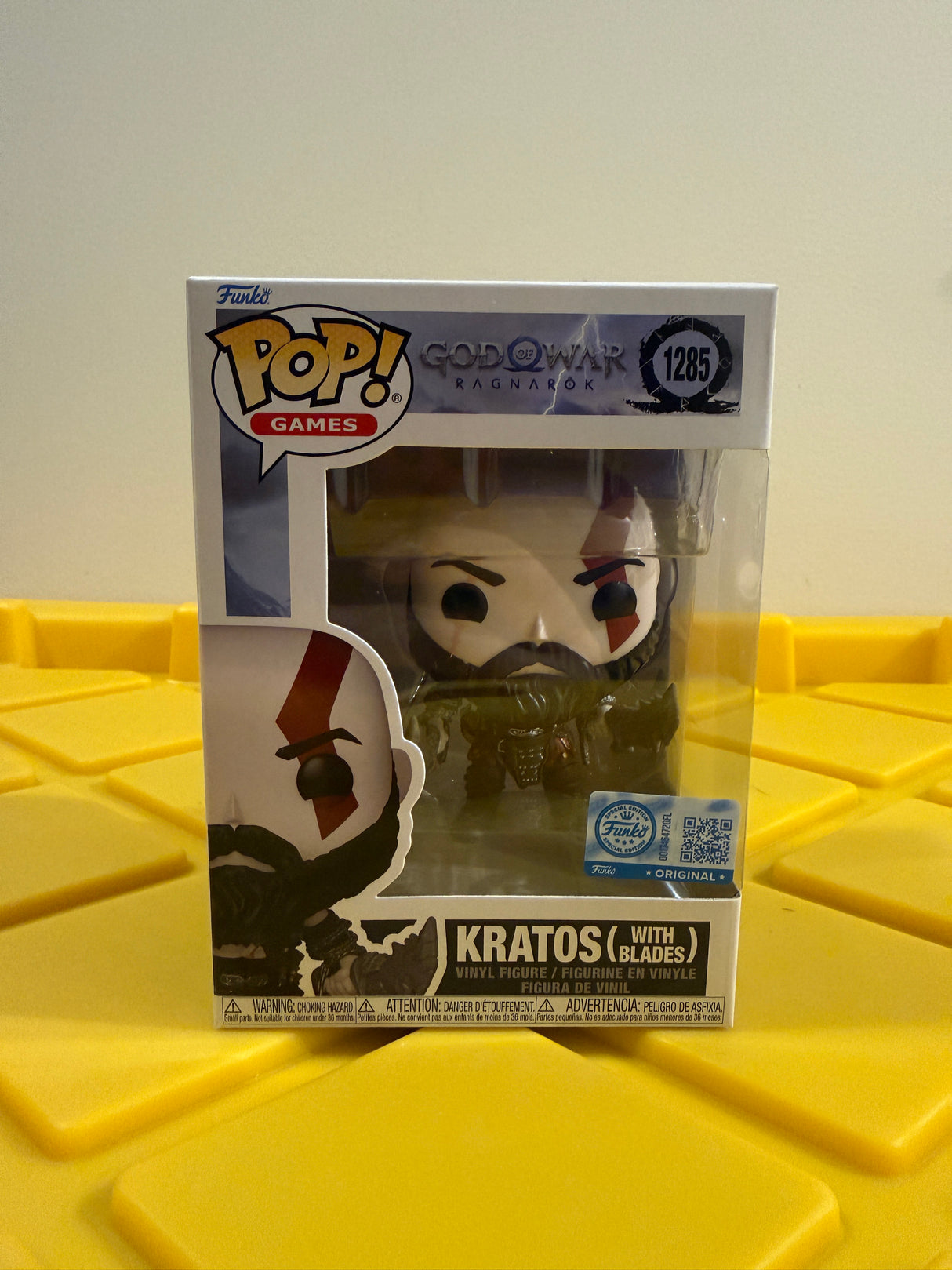 Funko POP! Kratos (with Blades) - Limited Edition Toy Temple Exclusive