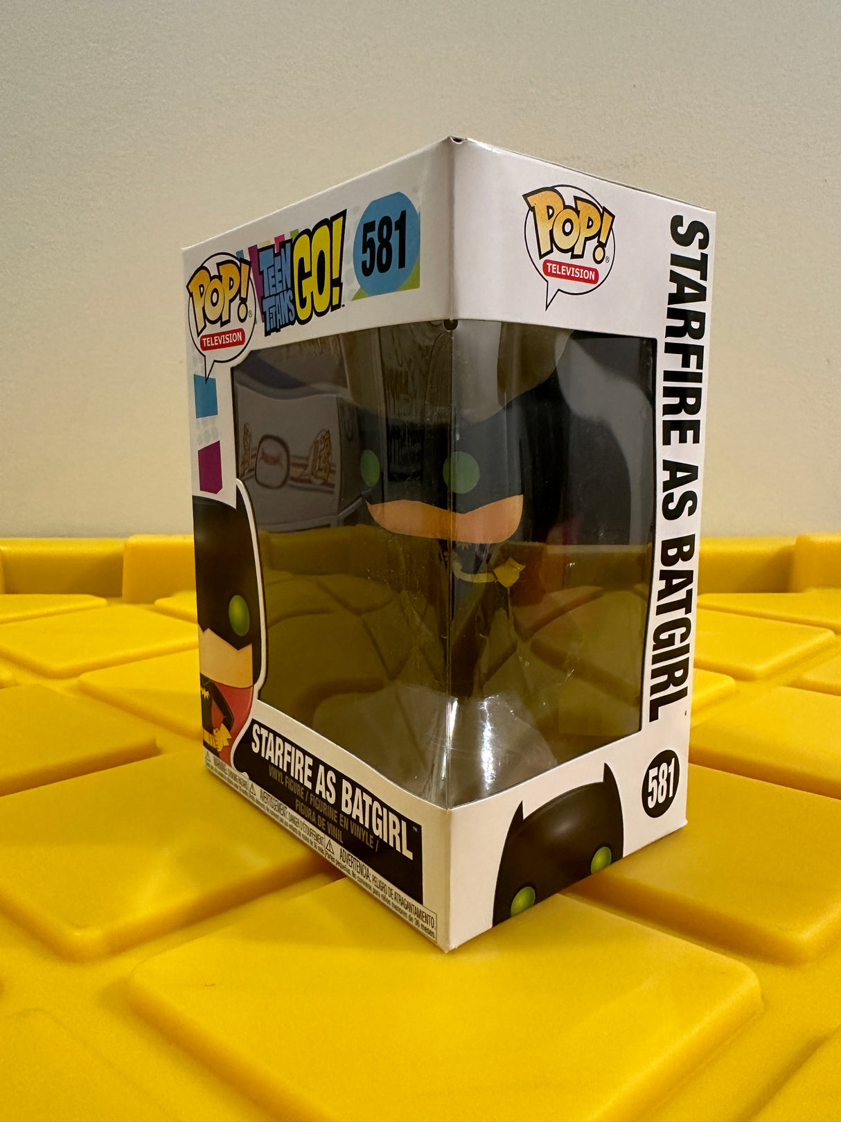 Funko POP! Starfire as Batgirl