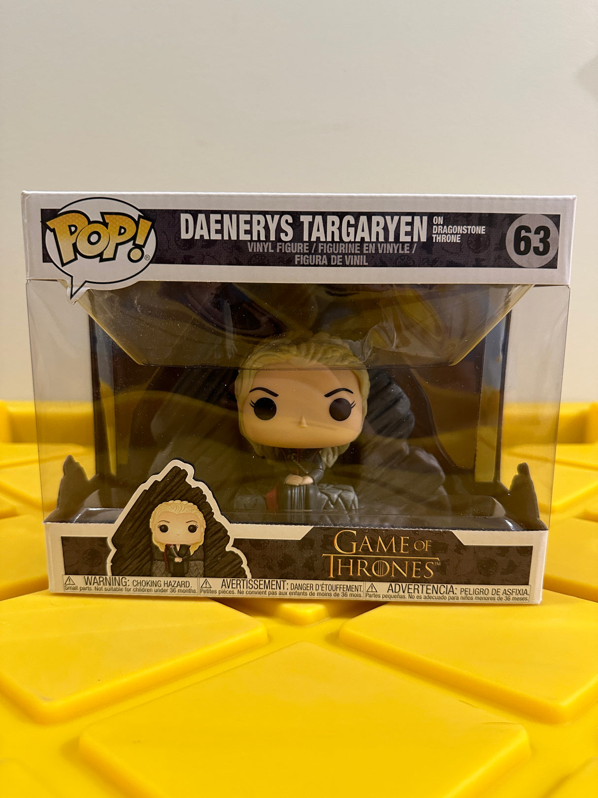 Funko POP! Daenerys Targaryen on Draonstone Throne