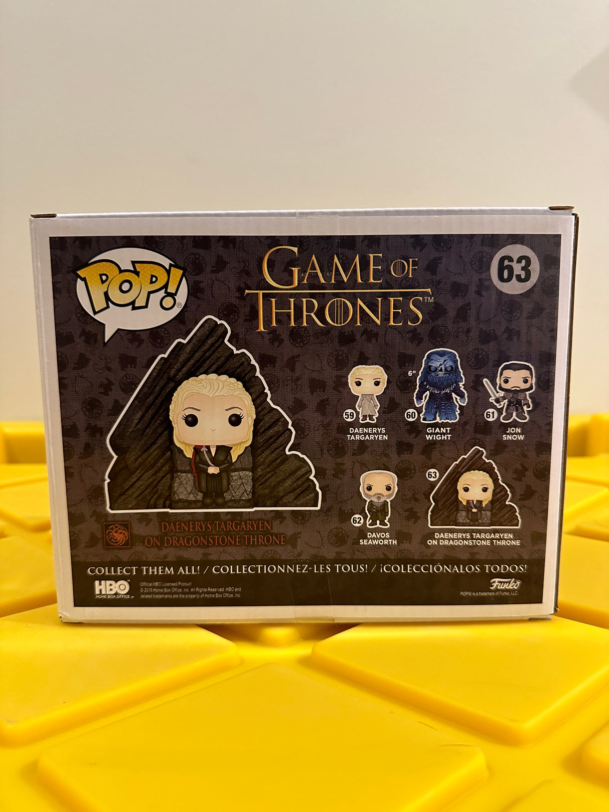 Funko POP! Daenerys Targaryen on Draonstone Throne