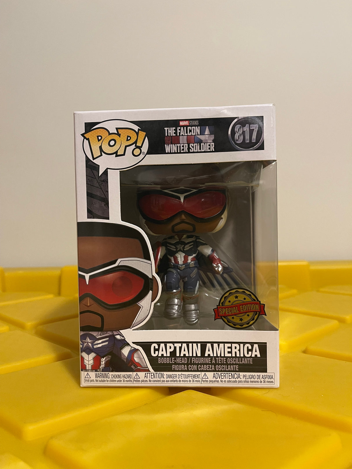Funko POP! Captain America (Metallic) - Limited Edition Special Edition Exclusive